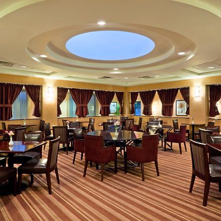 Armoni Inn & Suites Orangeburg Restaurant photo