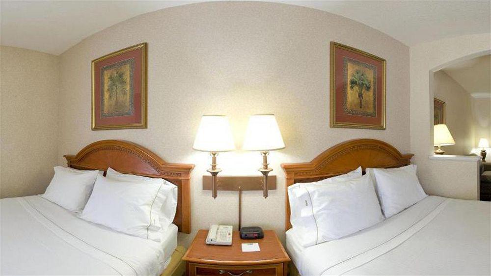 Armoni Inn & Suites Orangeburg Extérieur photo