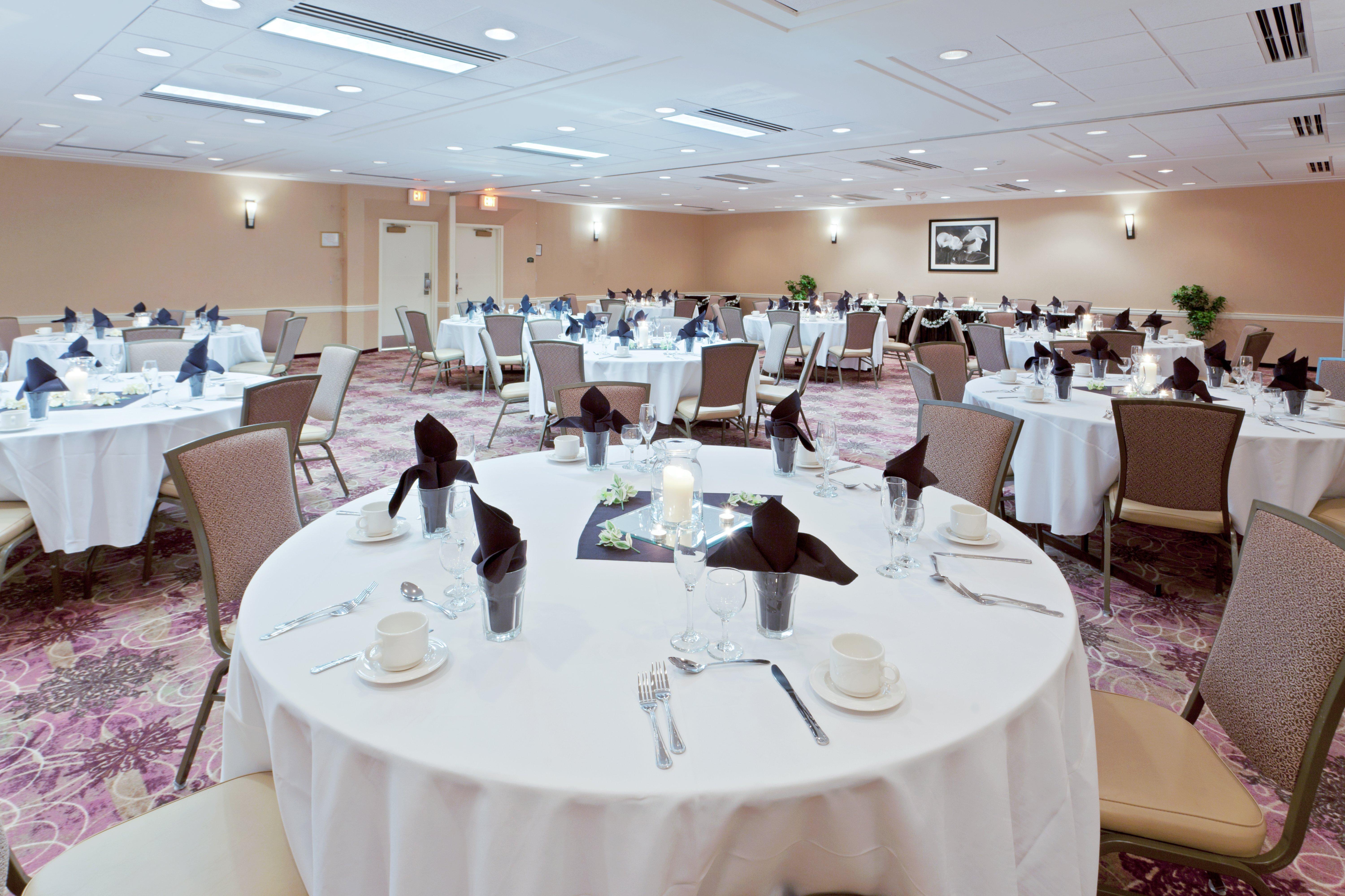 Armoni Inn & Suites Orangeburg Restaurant photo