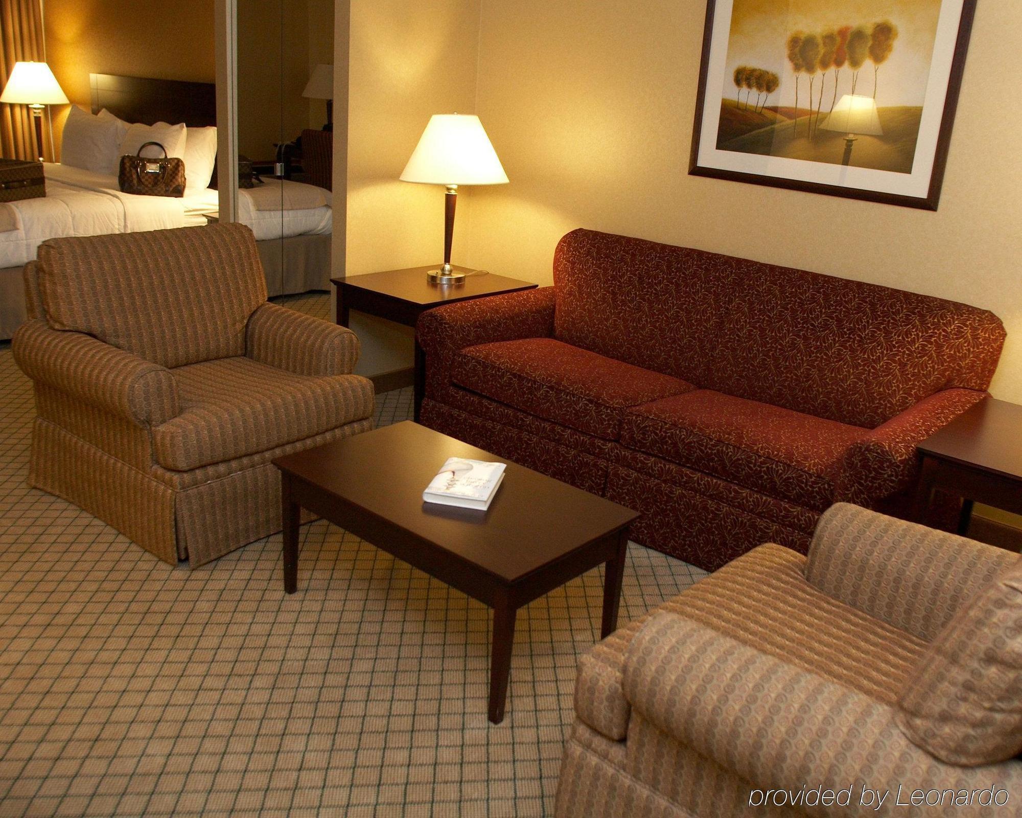 Armoni Inn & Suites Orangeburg Chambre photo